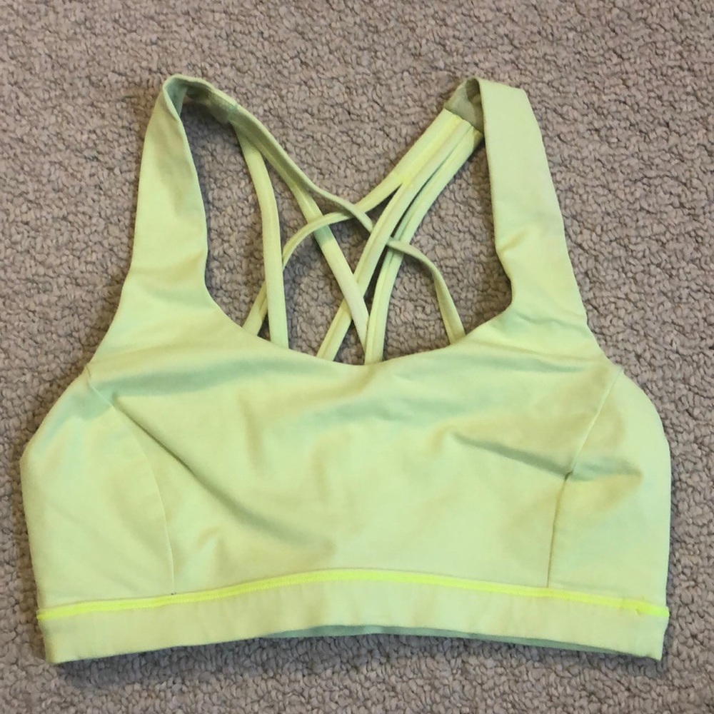 Lululemon Free to Be Serene Bra